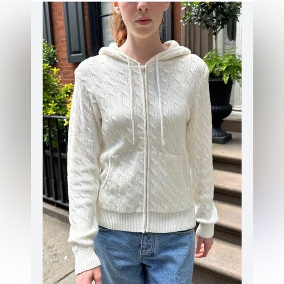 Brandy Melville Tops - Brandy Melville White Knit Sweater